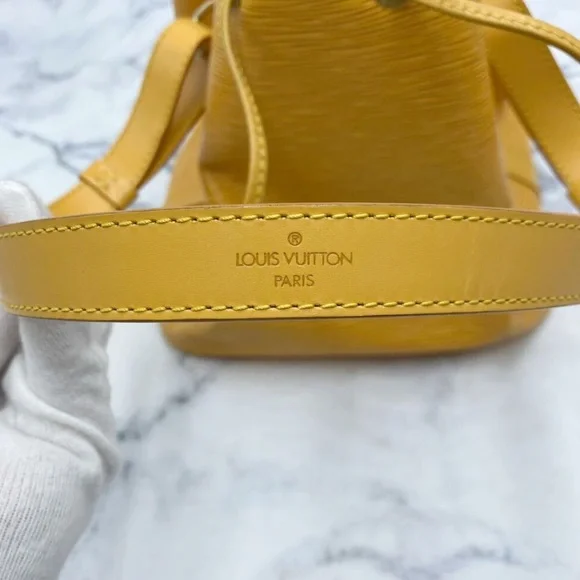 Vintage Louis Vuitton | Petit Noe Yellow EPI Bucket Bag - Picture 8 of 16